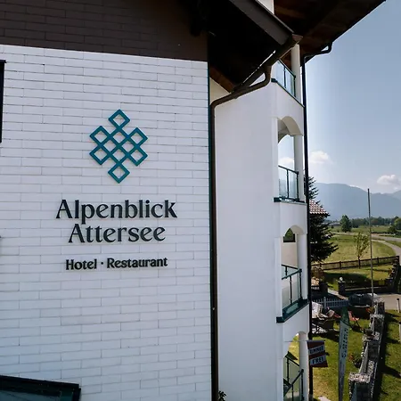 Hotel Alpenblick 3*